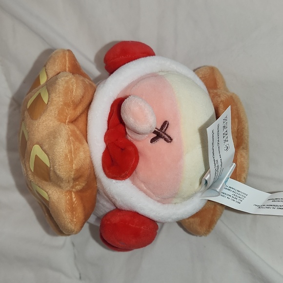 Strawberry kitty squishy plush - Picture 3 of 5